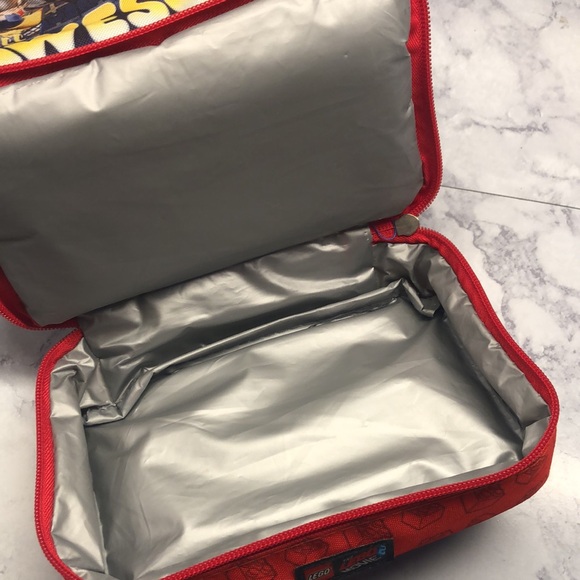 The Lego Movie 2 Lunch Box - Picture 5 of 7
